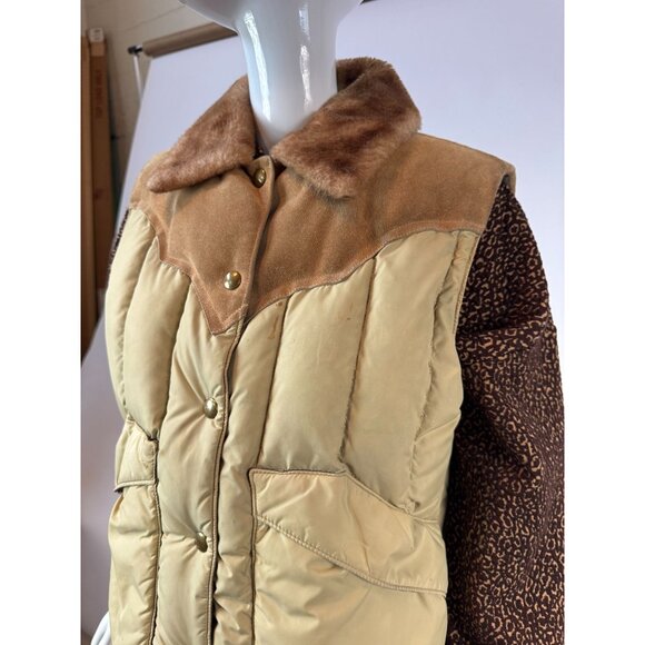 Woolrich Womens Western Style Down Puffer Vest With Faux Fur Collar Beige/Brown - Picture 3 of 16